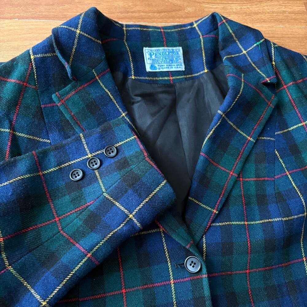 Vintage Pendleton 100% Virgin Wool Tartan Plaid Blazer Jacket Made in USA